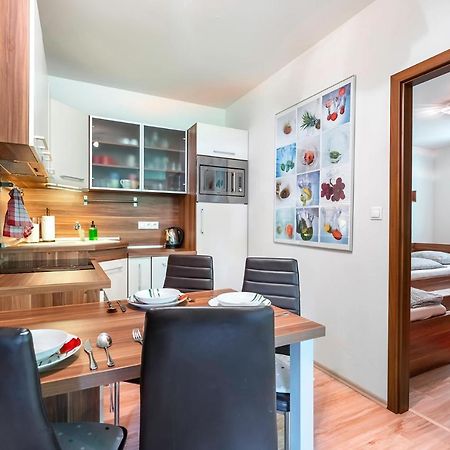 Apartment Emilka Tale-Wellness 5 Min-Balcony-Hiking-View Horna Lehota Екстер'єр фото
