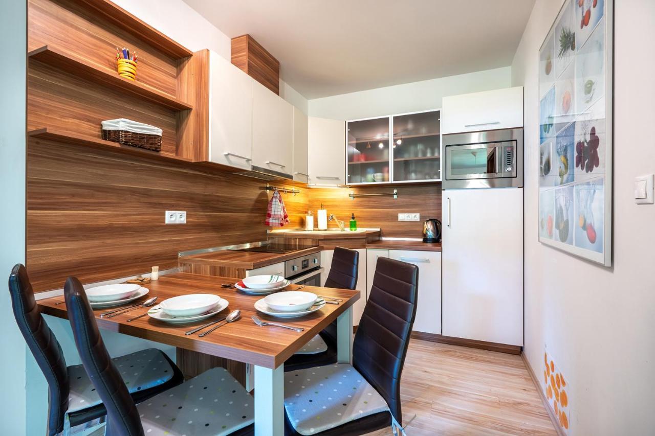Apartment Emilka Tale-Wellness 5 Min-Balcony-Hiking-View Horna Lehota Екстер'єр фото